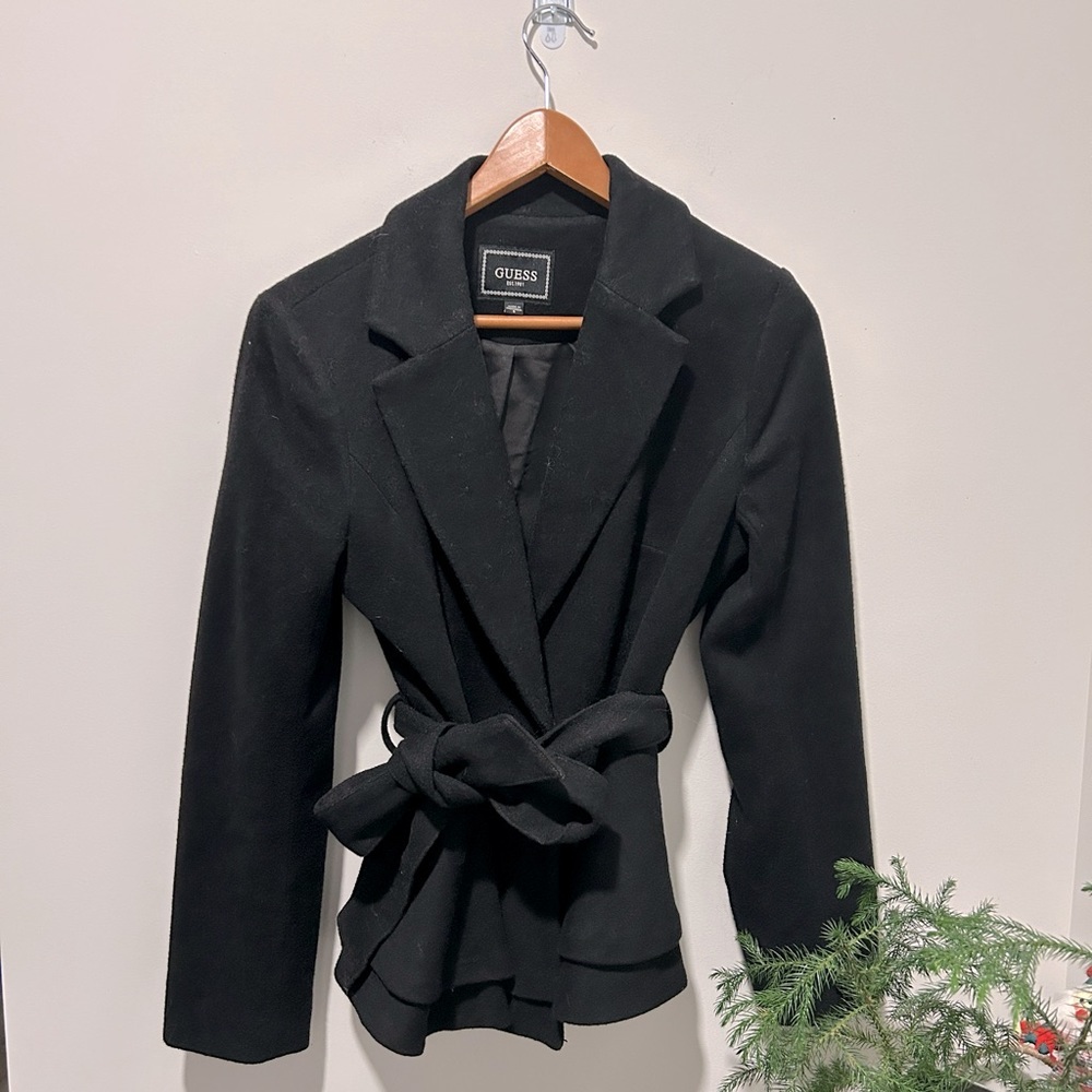 GUESS BELTED BLAZER SIZE SMALL